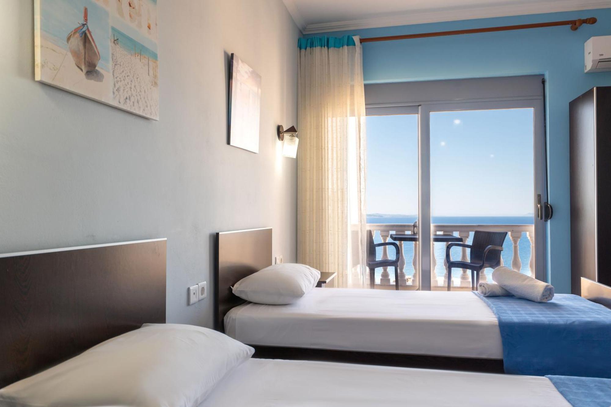 Keos Hotel Sarandë Esterno foto